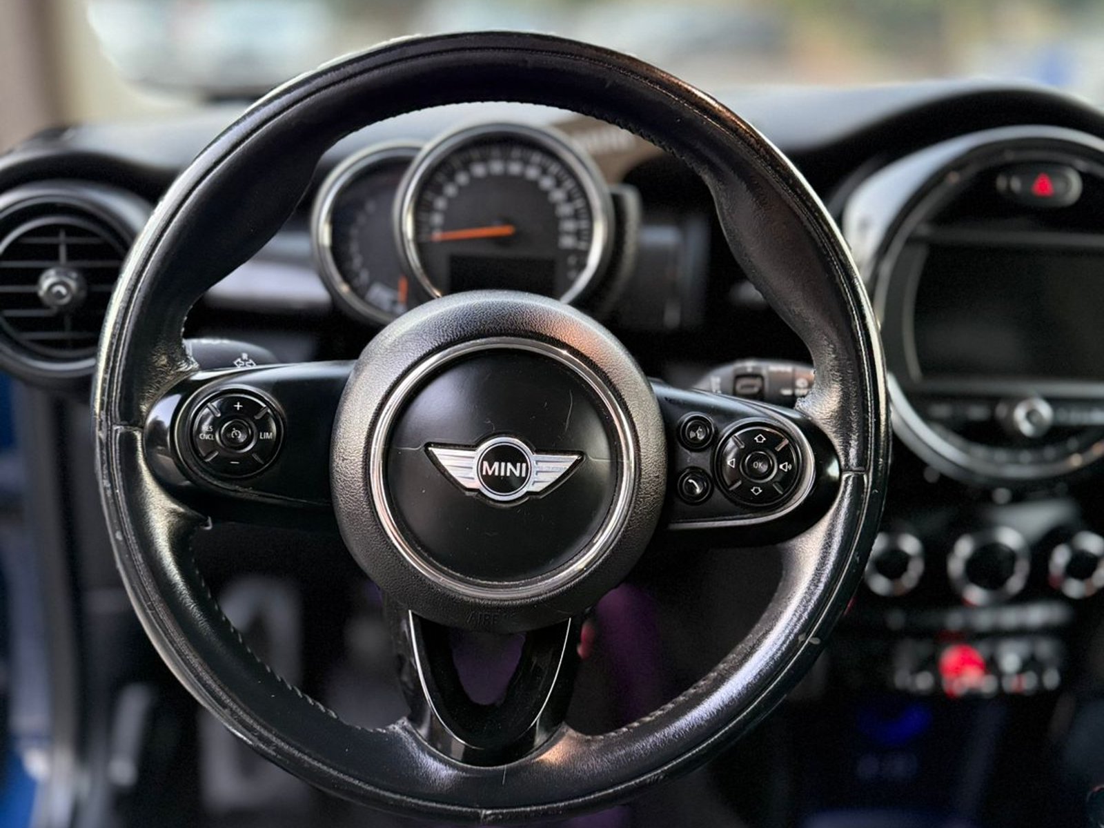 Mini COOPER F56 2016 - Foto 5 de 10