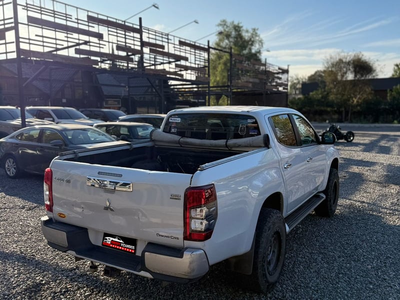 Mitsubishi L200 Dakar Cd 4x4 2021 - Imagen 6 de 11
