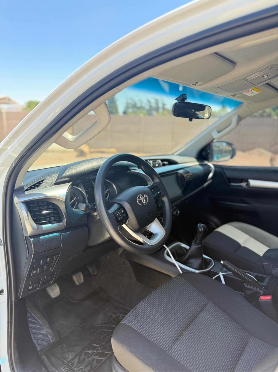 Toyota Hilux Sr 2024 - Imagen 6 de 11