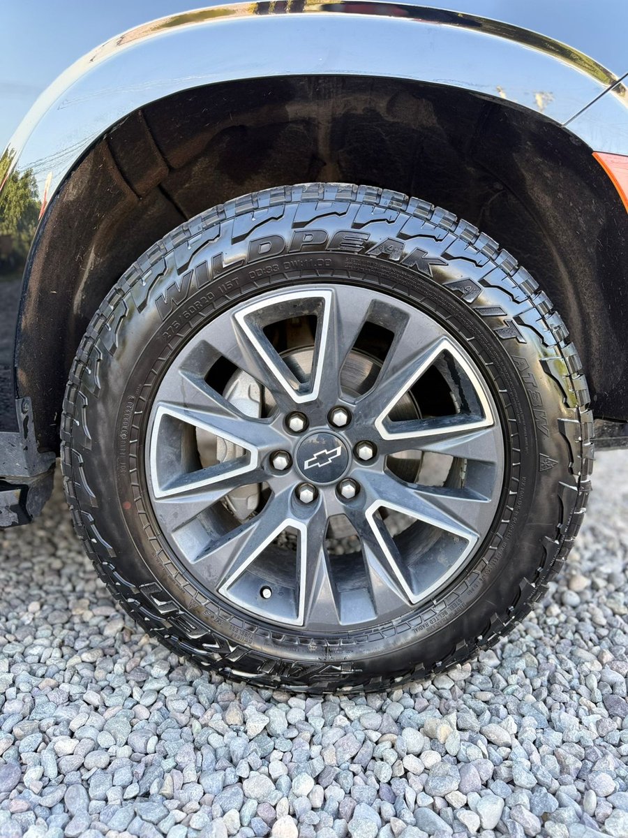 Chevrolet Tahoe Z7 2023 - Imagen 11 de 14
