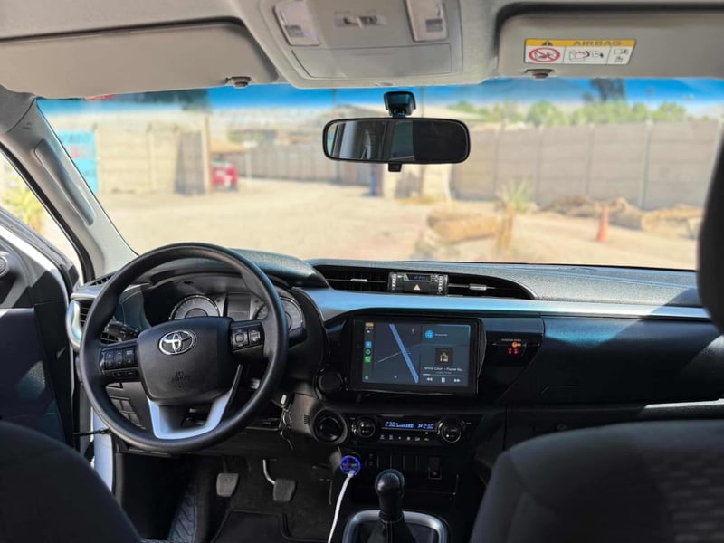 Toyota Hilux Sr 2024 - Imagen 7 de 11
