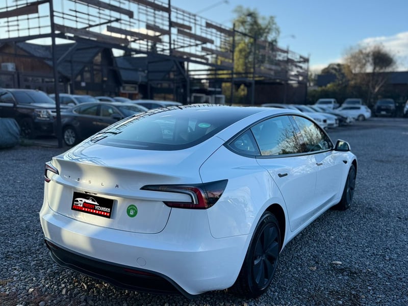 Tesla Model 3 2026 - Imagen 4 de 11