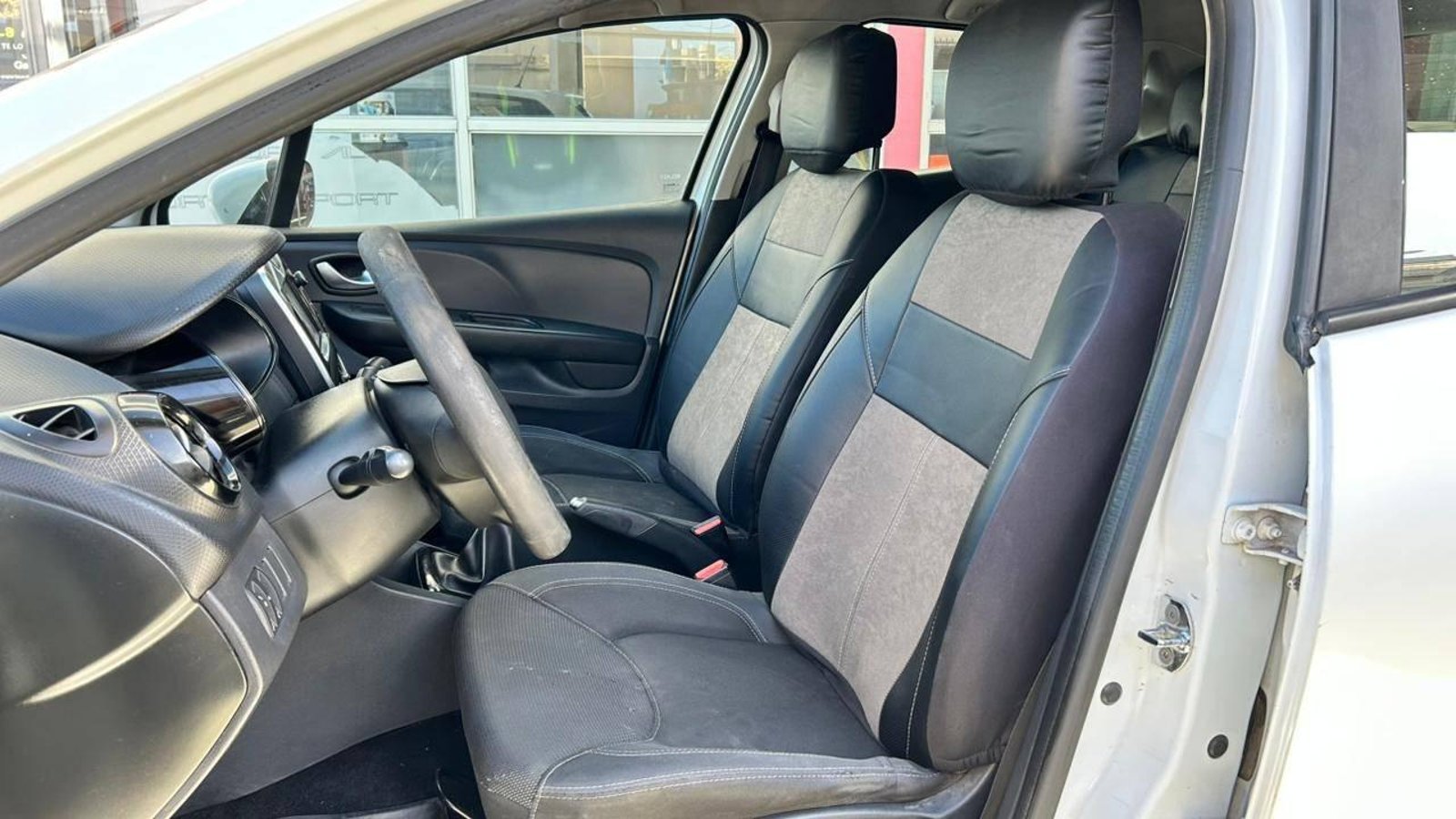 Renault Clio 2018 - Imagen 14 de 20