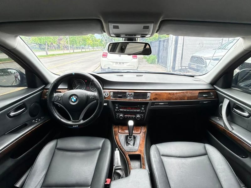 BMW 316I 2012 - Imagen 9 de 19