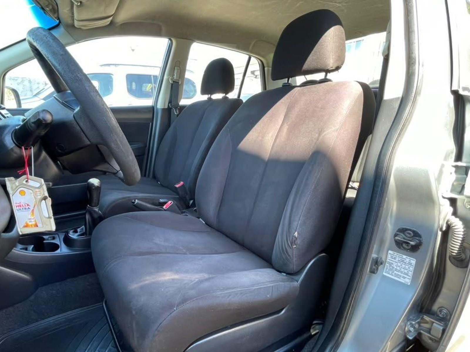 Nissan TIIDA 2012 - Foto 5 de 15
