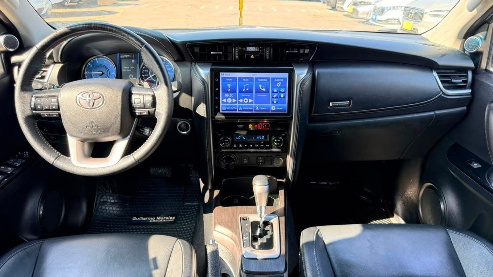 Toyota NEW FORTUNER SRX TDI 4X4 2.8 AUT 2022 - Imagen 17 de 20