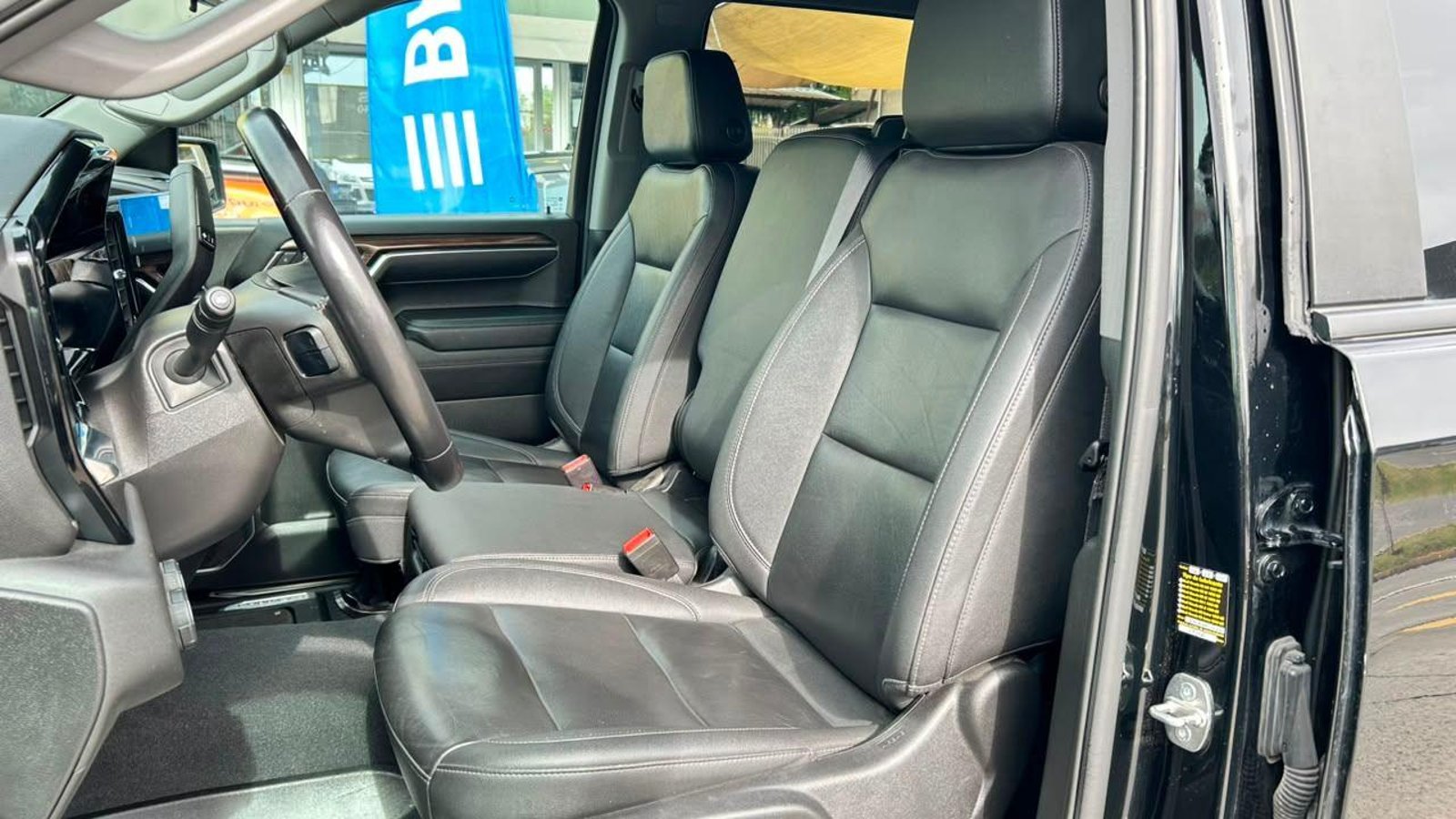 Chevrolet Silverado 2023 - Imagen 6 de 20