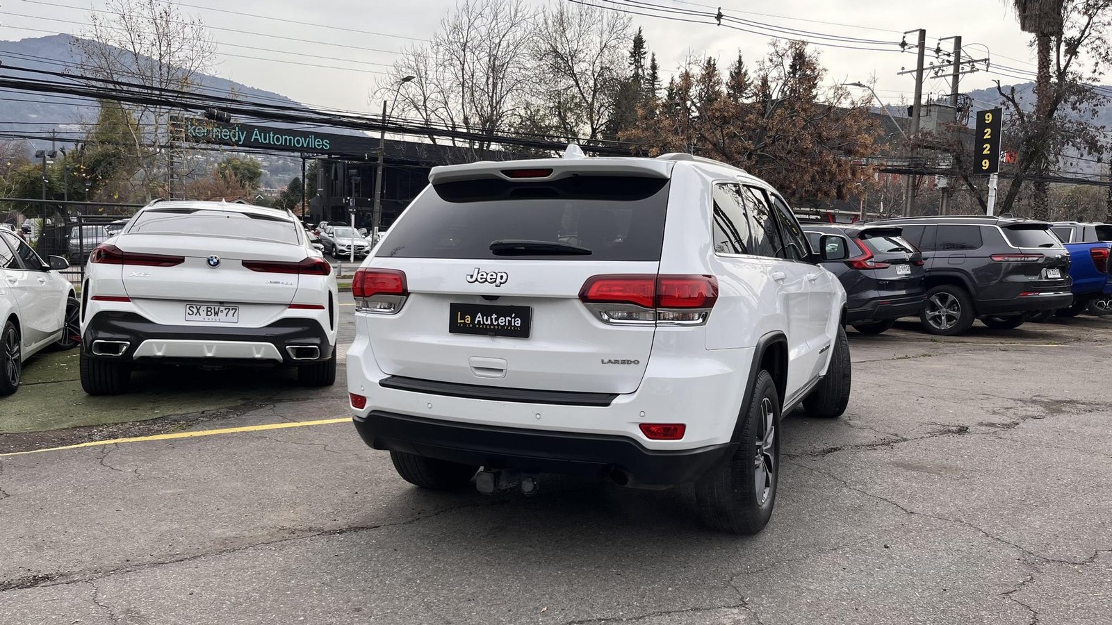 Jeep NEW GRAND CHEROKEE LAREDO 3.6 AUT 2021 - Imagen 4 de 15