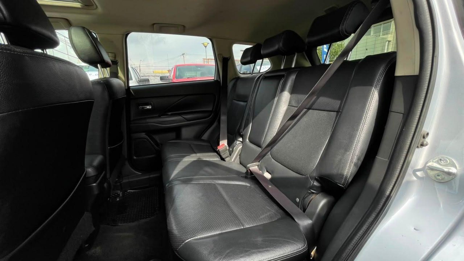 Mitsubishi OUTLANDER 2014 - Imagen 6 de 18