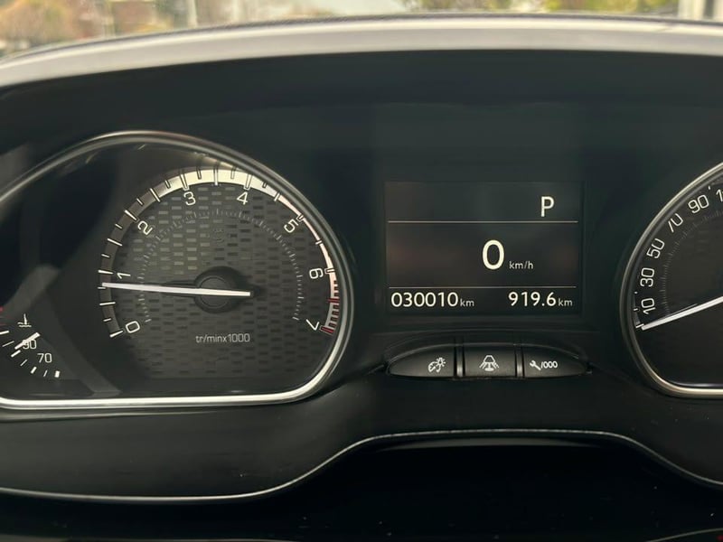 Peugeot 2008 2018 - Imagen 10 de 20