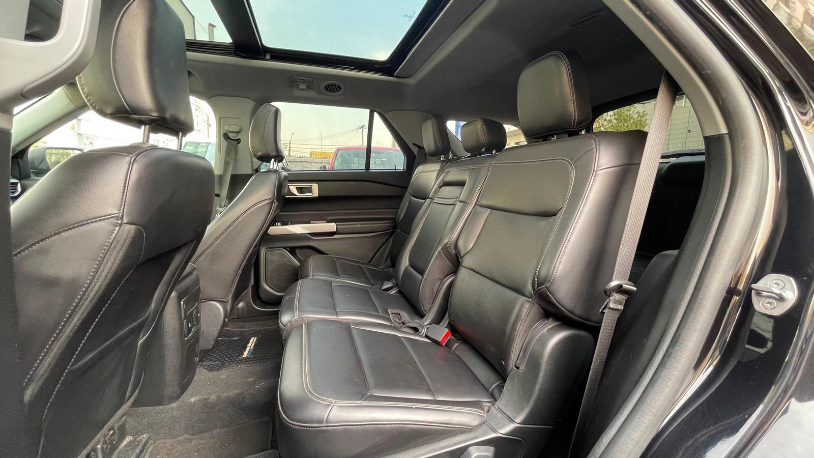 Ford EXPLORER 2024 - Imagen 6 de 18