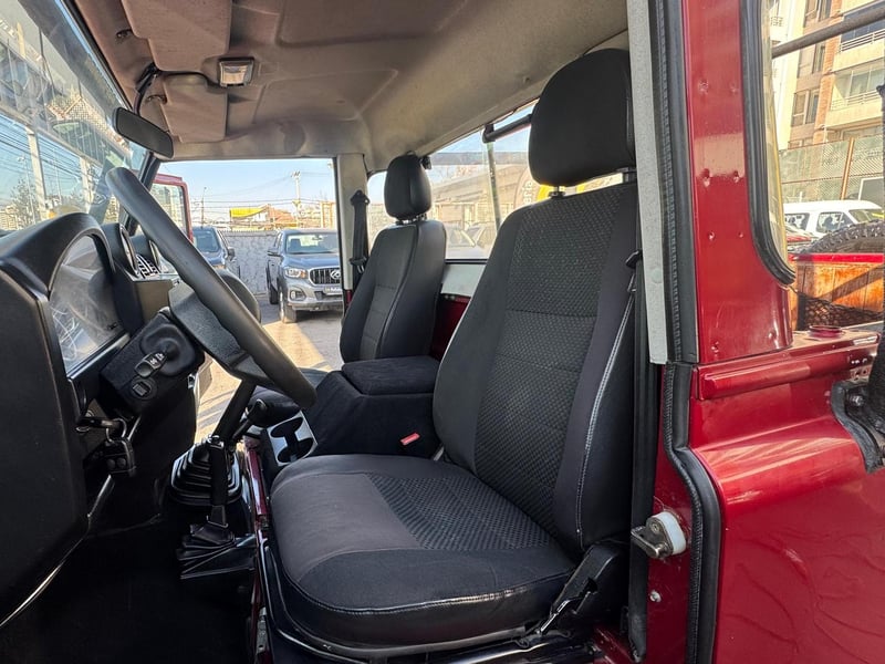 Land Rover DEFENDER 110 2014 - Imagen 14 de 16