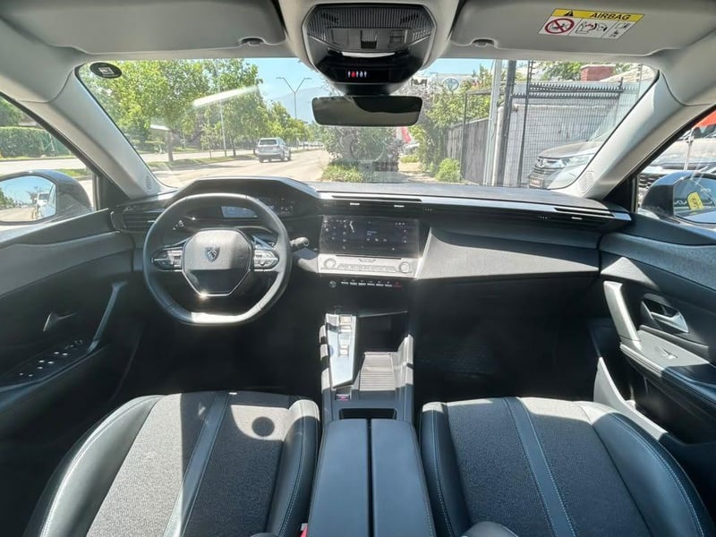 Peugeot 308 2023 - Imagen 8 de 20