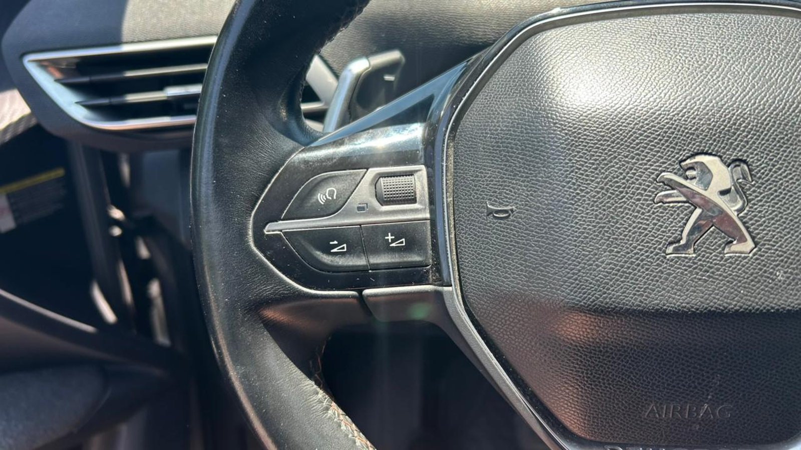 Peugeot 3008 2018 - Imagen 14 de 20