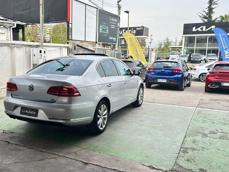 Volkswagen PASSAT 2013 - Imagen 3 de 20