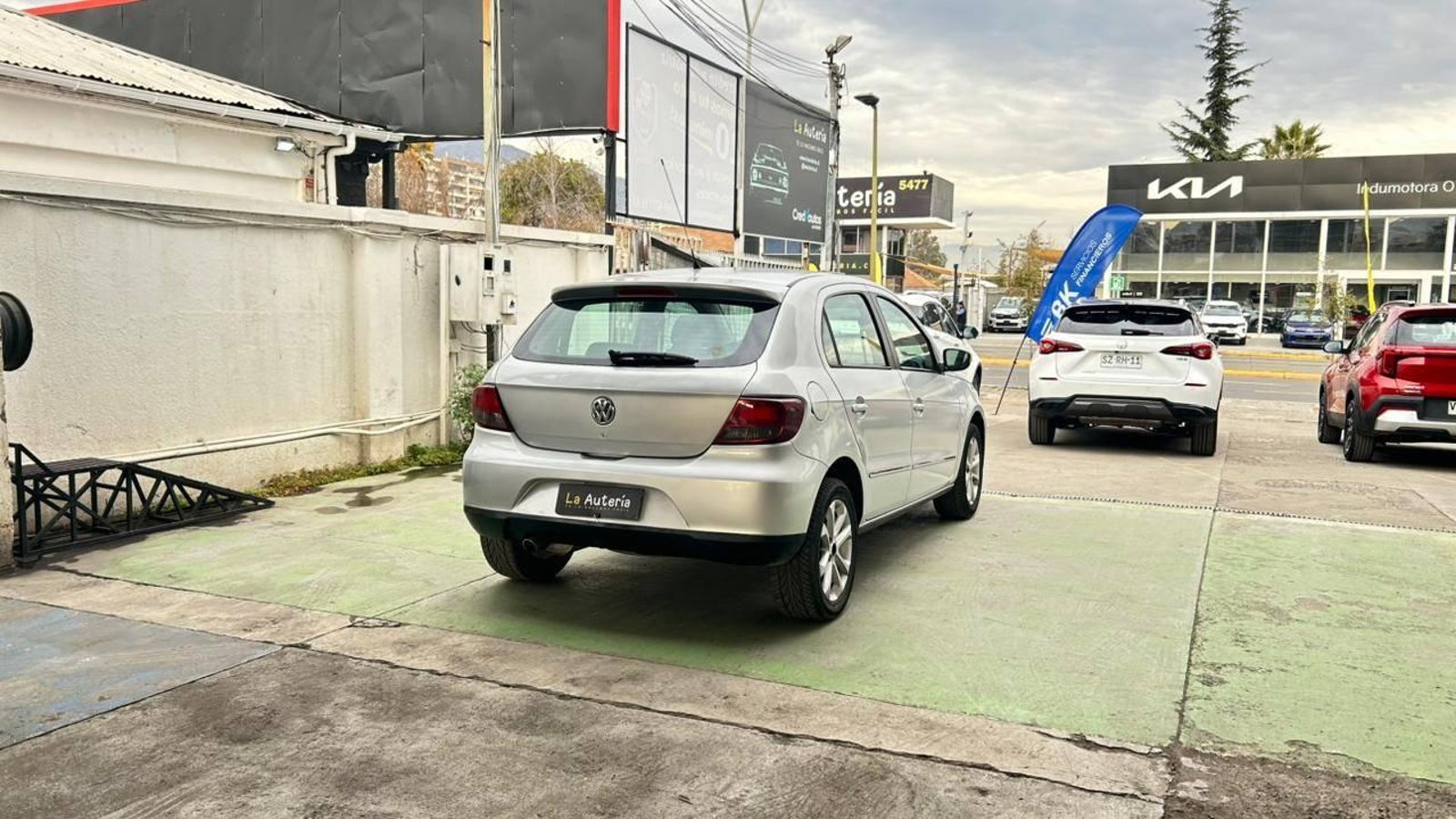 VOLKSWAGEN GOL 2011 - Foto 3 de 16