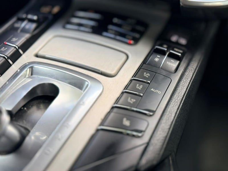Porsche CAYENNE 2014 - Imagen 14 de 20