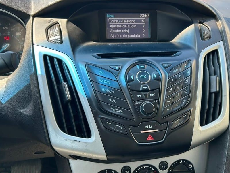 Ford NEW FOCUS 2013 - Imagen 12 de 20