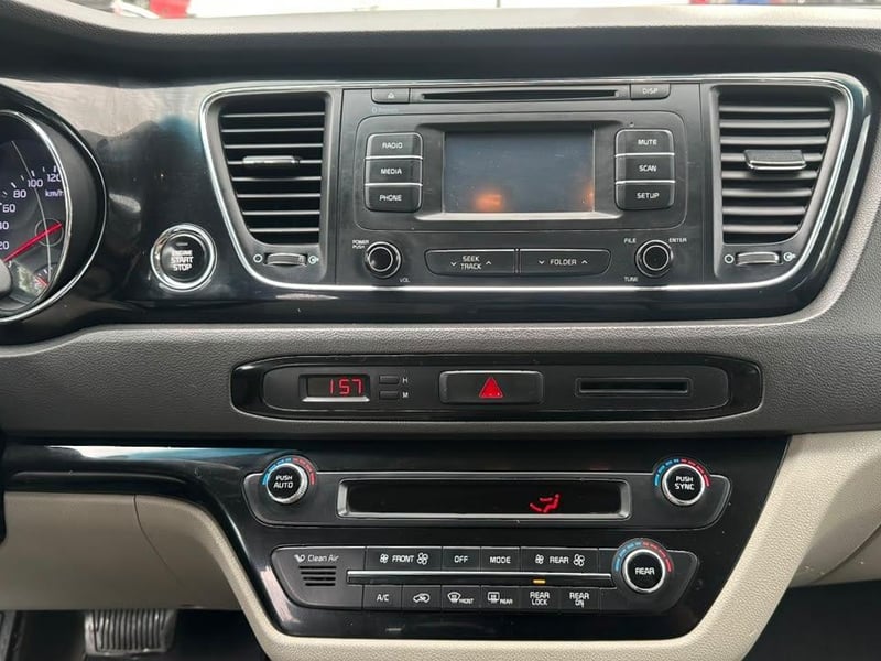 Kia Grand Carnival 2016 - Imagen 8 de 20