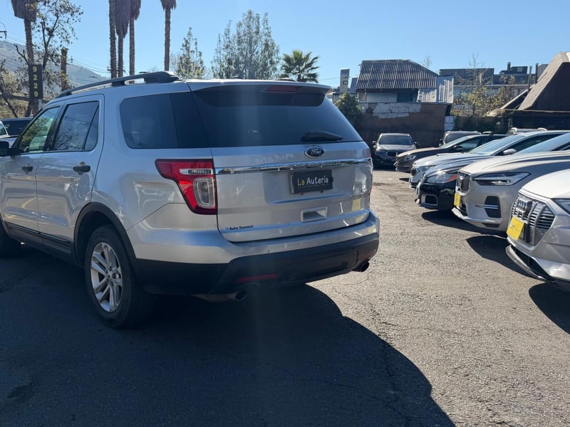 Ford EXPLORER 2015 - Imagen 4 de 20