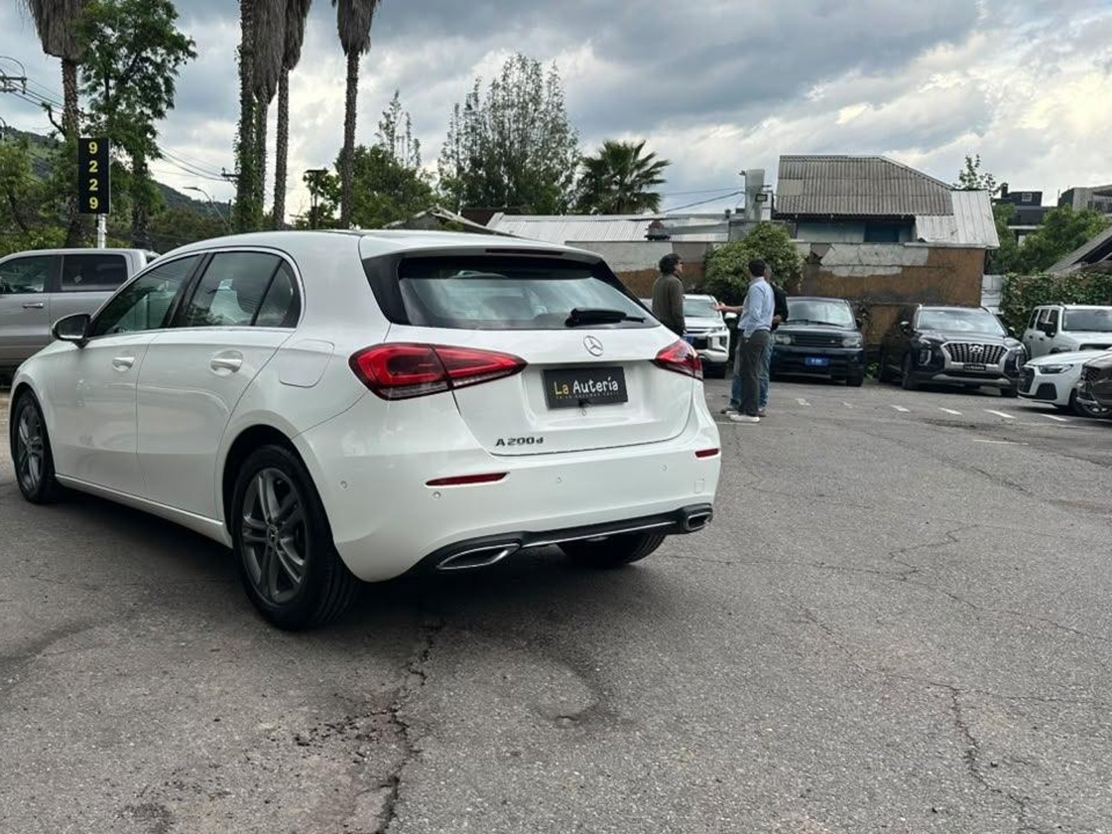 Mercedes-Benz A200 D HB 1.9 AUT 2020 - Foto 4 de 20