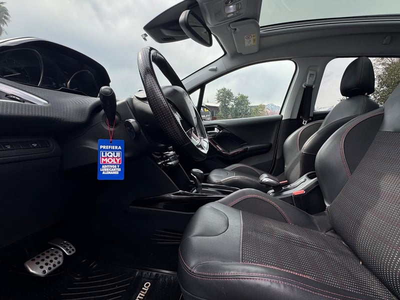 Peugeot 2008 2018 - Imagen 7 de 20