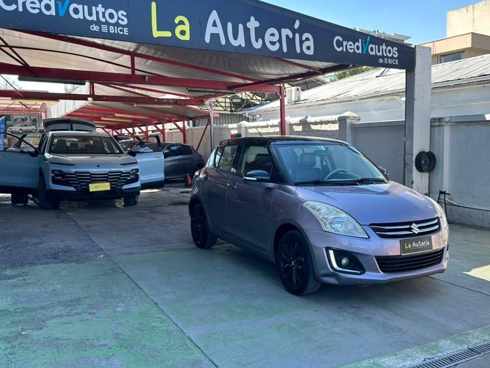 Suzuki SWIFT 2017 - Foto 2 de 20