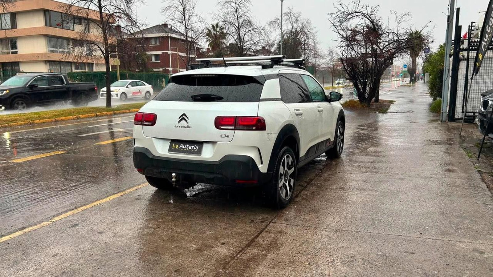 Citroën NEW CACTUS BLUEHDI HB 1.5 AUT 2020 - Imagen 4 de 15