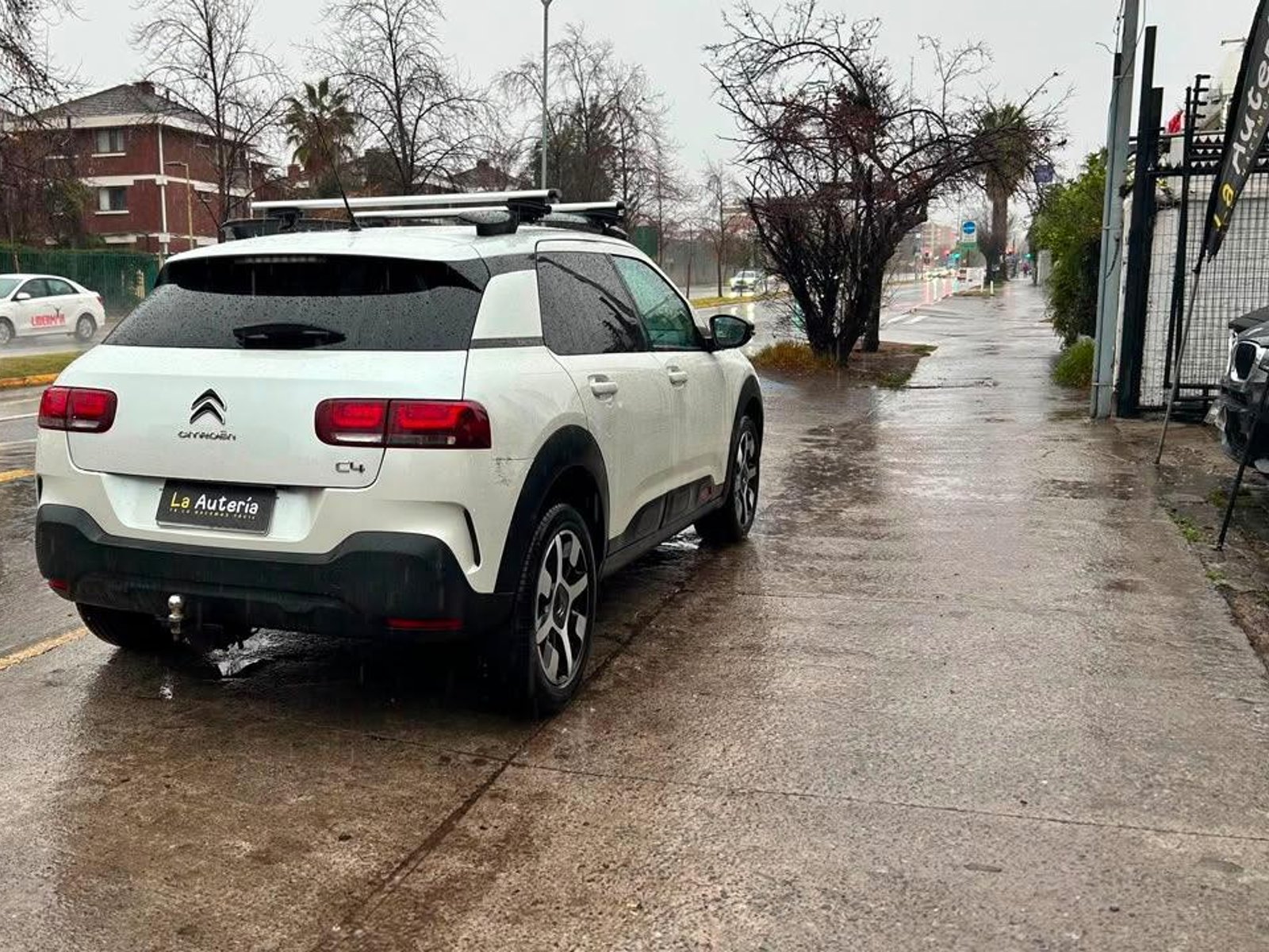 Citroën NEW CACTUS BLUEHDI HB 1.5 AUT 2020 - Foto 4 de 15