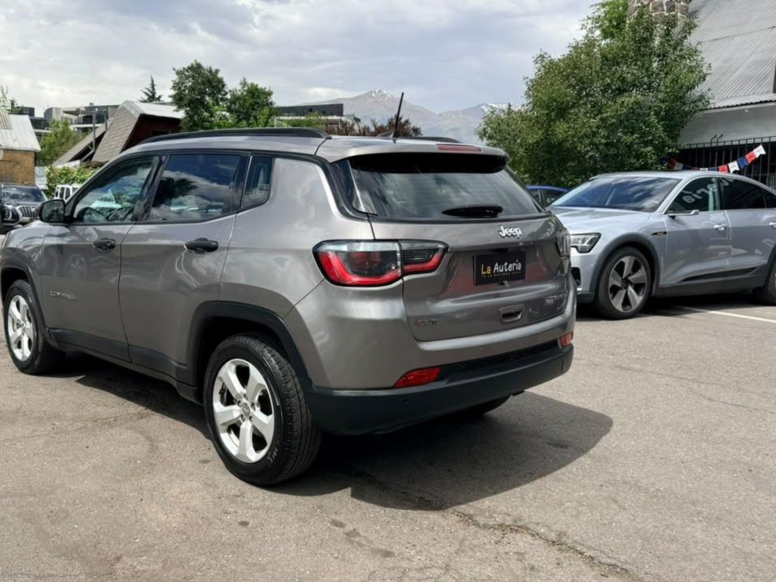 Jeep COMPASS 2018 - Foto 4 de 20