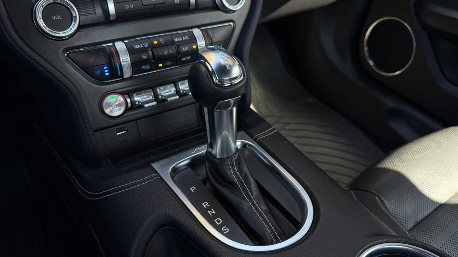 Ford Mustang 2023 - Imagen 16 de 20