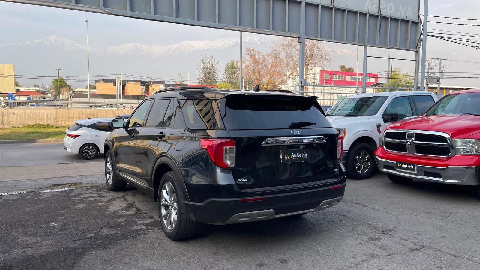 Ford EXPLORER 2024 - Imagen 3 de 18
