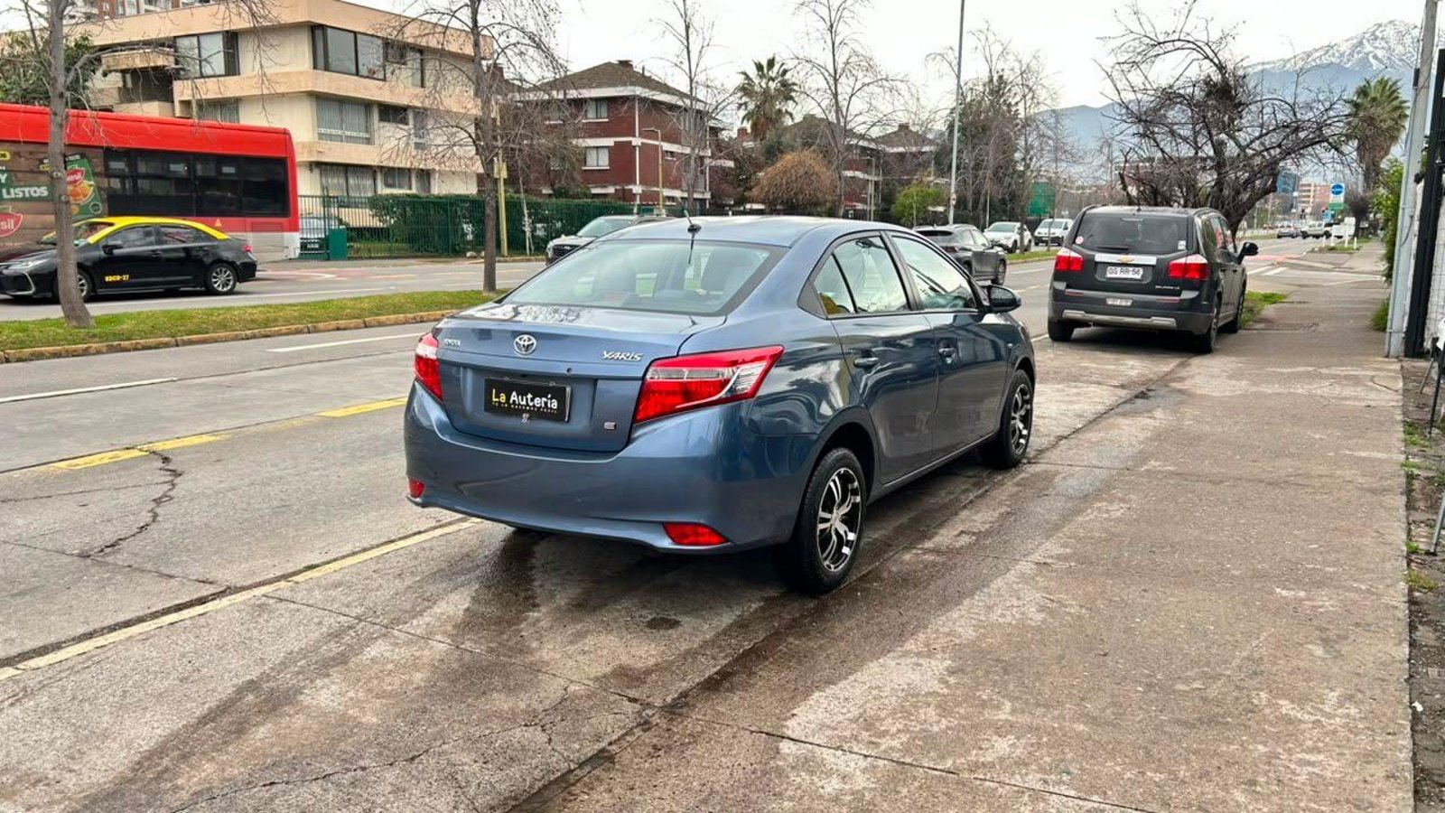 Toyota Yaris 2017 - Imagen 3 de 20