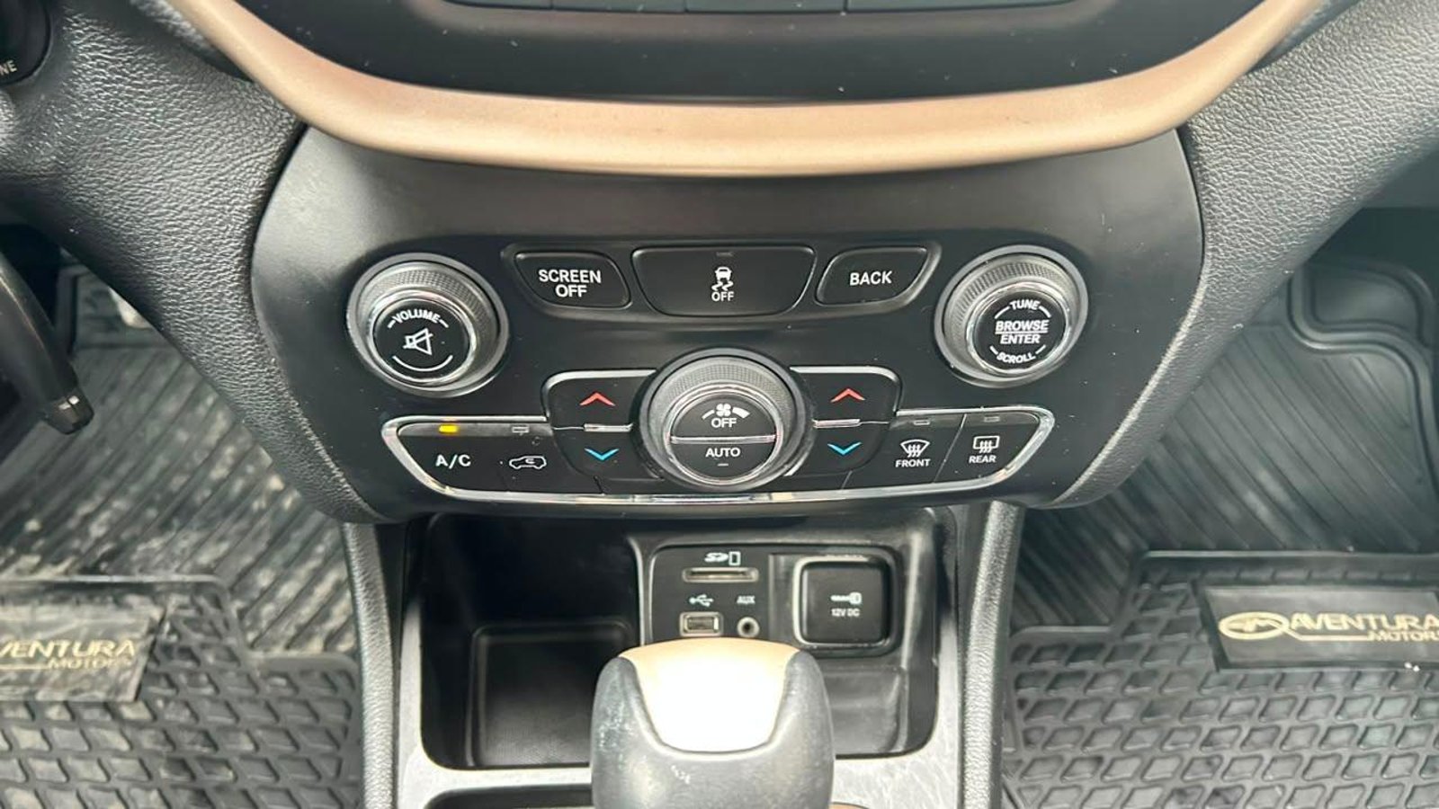 Jeep Cherokee 2016 - Imagen 18 de 20