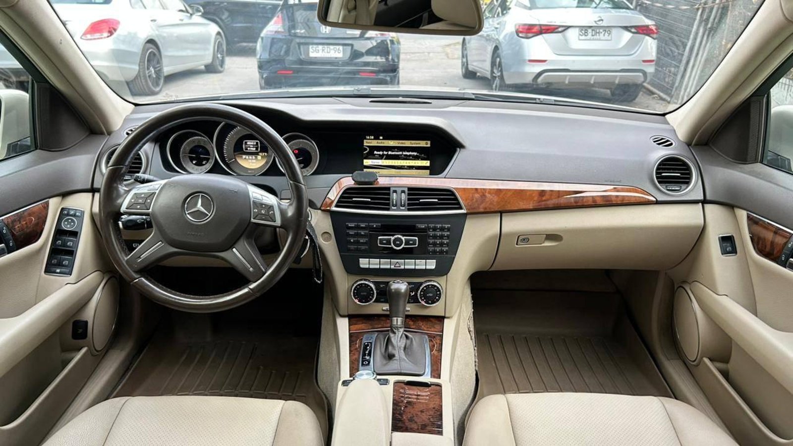 Mercedes Benz C200 2012 - Imagen 13 de 20