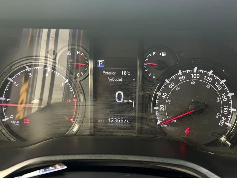 Toyota 4RUNNER 2022 - Imagen 9 de 20