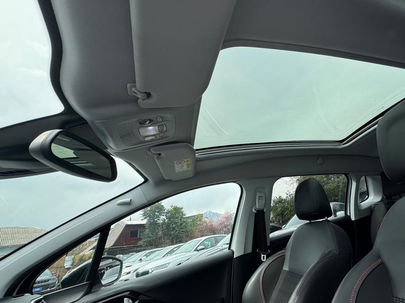 Peugeot 2008 2018 - Imagen 9 de 20