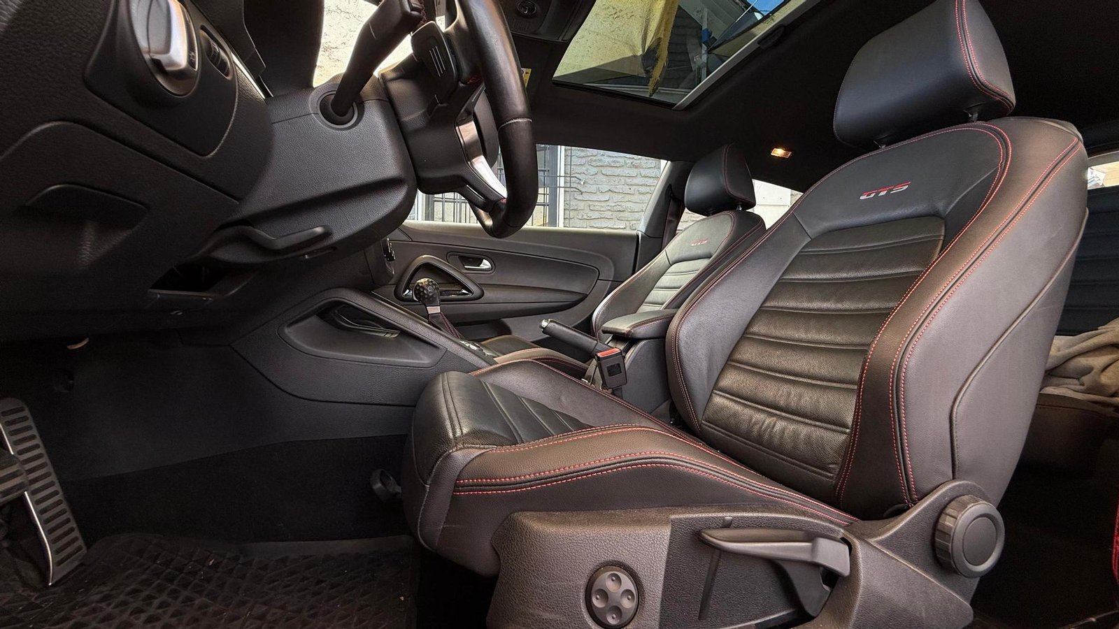 Volkswagen Scirocco 2018 - Imagen 14 de 19