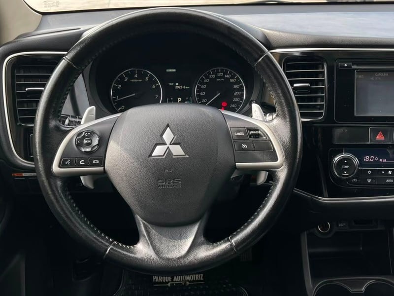 Mitsubishi OUTLANDER 2014 - Imagen 9 de 18