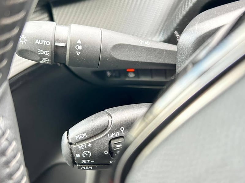 Peugeot 208 2024 - Imagen 17 de 20