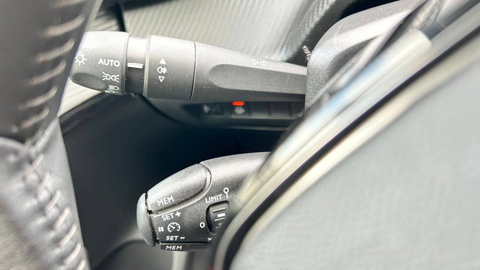 Peugeot 208 2024 - Imagen 17 de 20