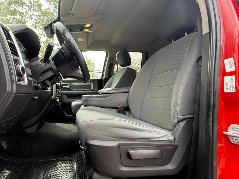 Dodge RAM 1500 2017 - Imagen 15 de 20
