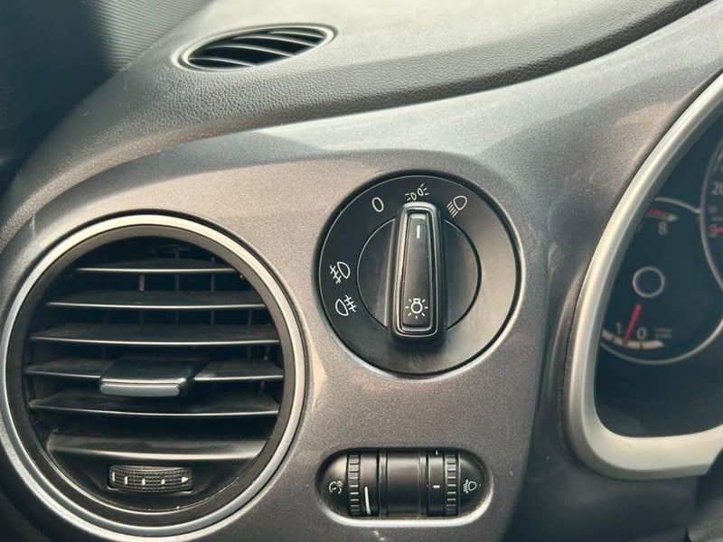 Volkswagen BEETLE 2015 - Imagen 20 de 20