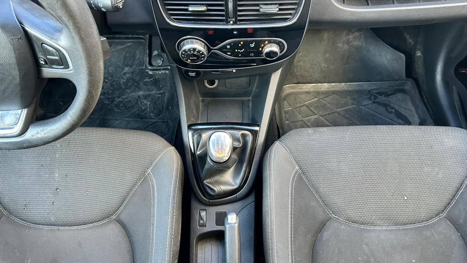 Renault Clio 2018 - Imagen 12 de 20