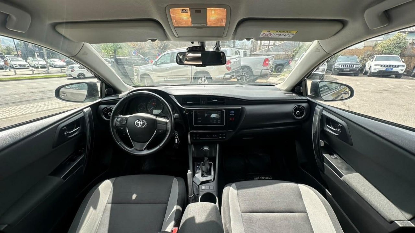 Toyota AURIS HATCH BACK 1.6 AUT 2019 - Imagen 5 de 19