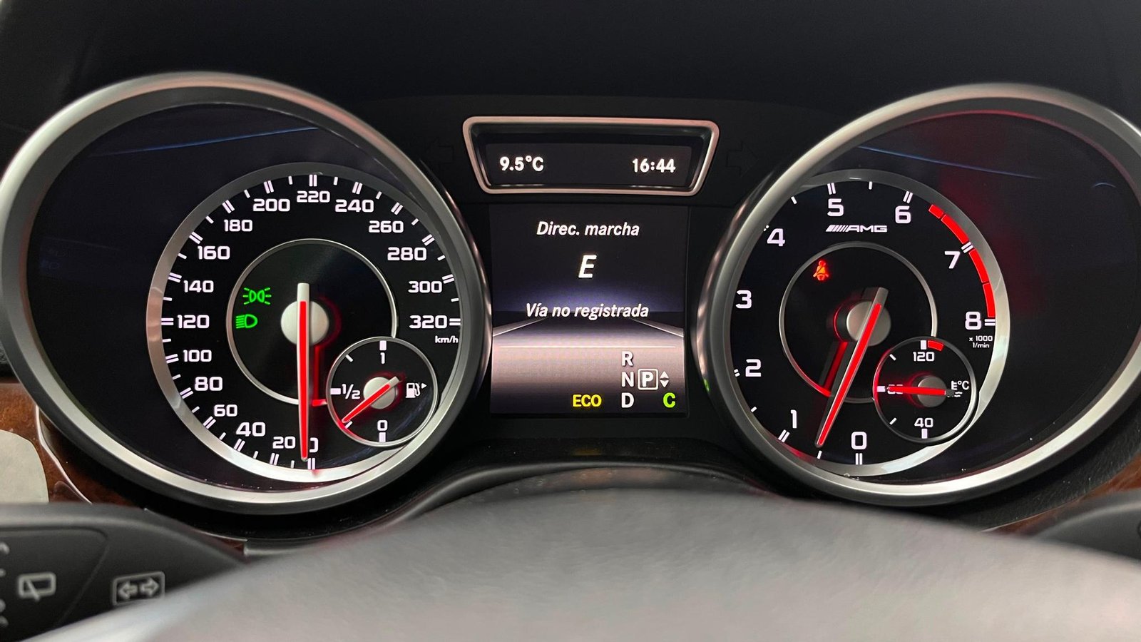 Mercedes-Benz ML 63 AMG 2016 - Imagen 6 de 18