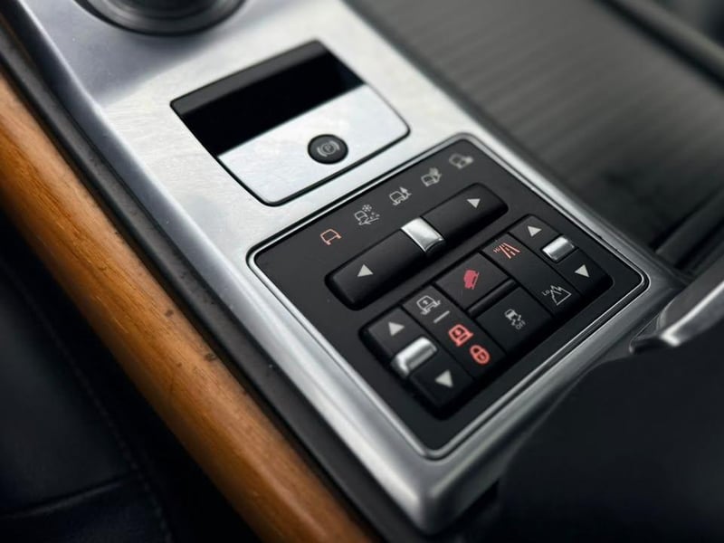 Land Rover RANGE ROVER SPORT 2013 - Imagen 17 de 20
