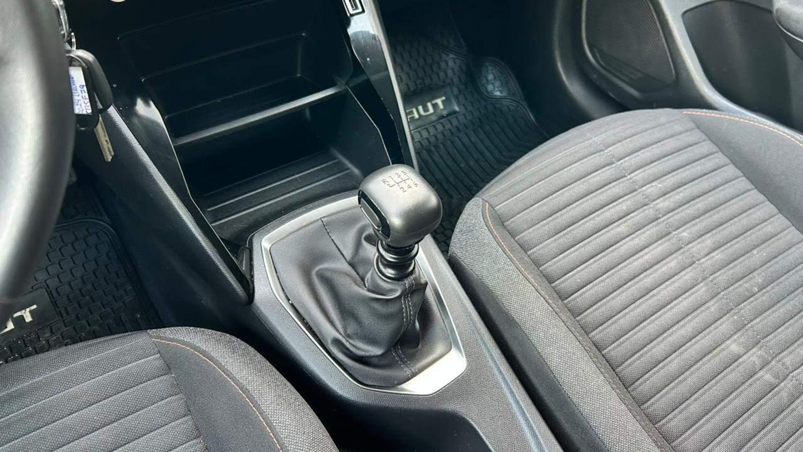 Peugeot 208 2024 - Imagen 12 de 20