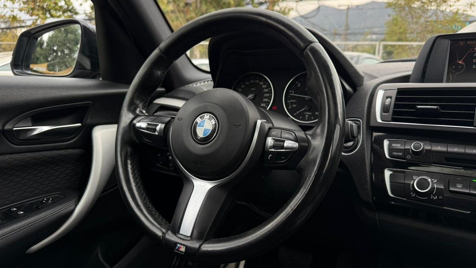 BMW 120i 2017 - Imagen 10 de 20
