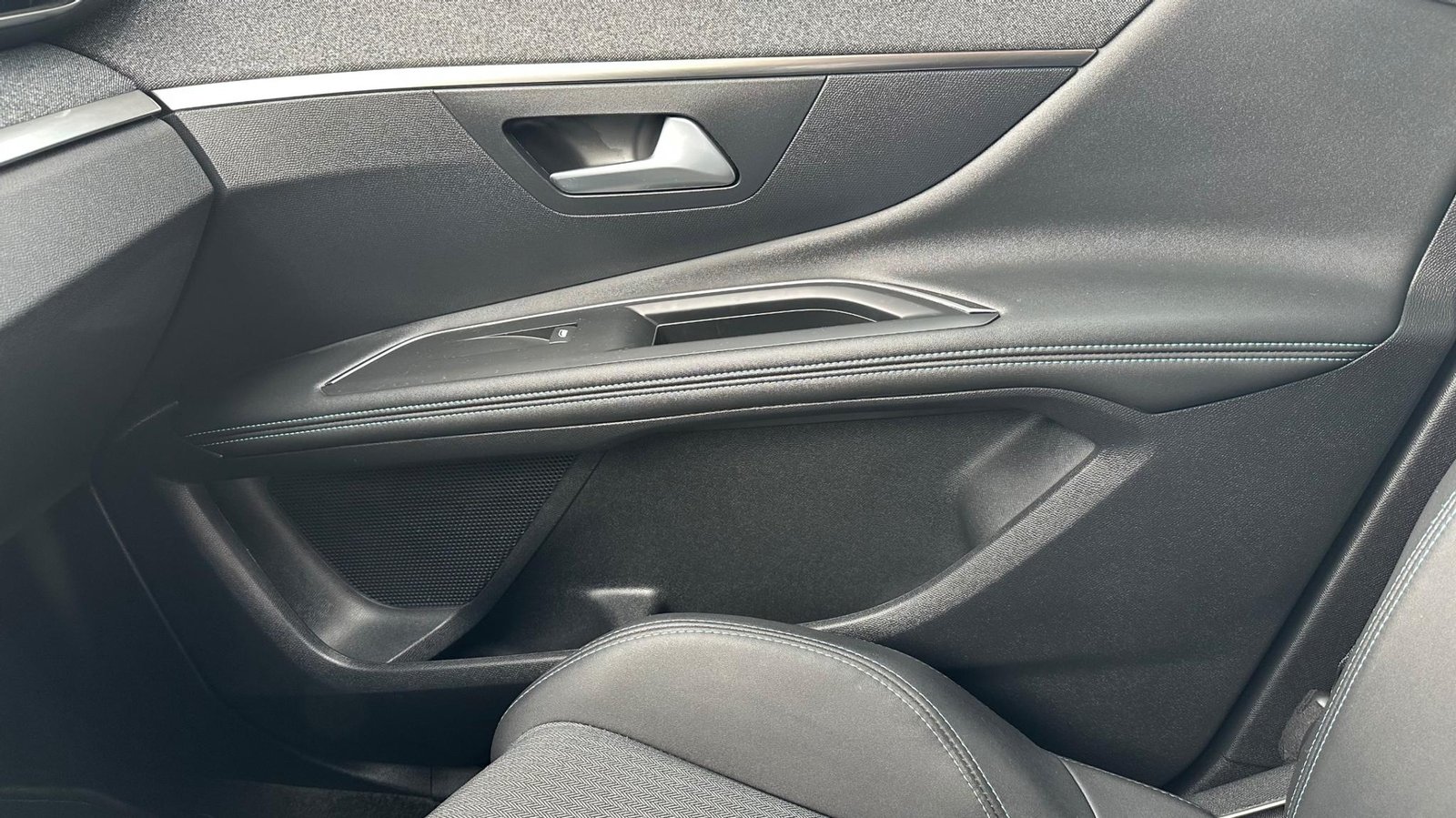 Peugeot 3008 1.5 2025 - Imagen 16 de 20